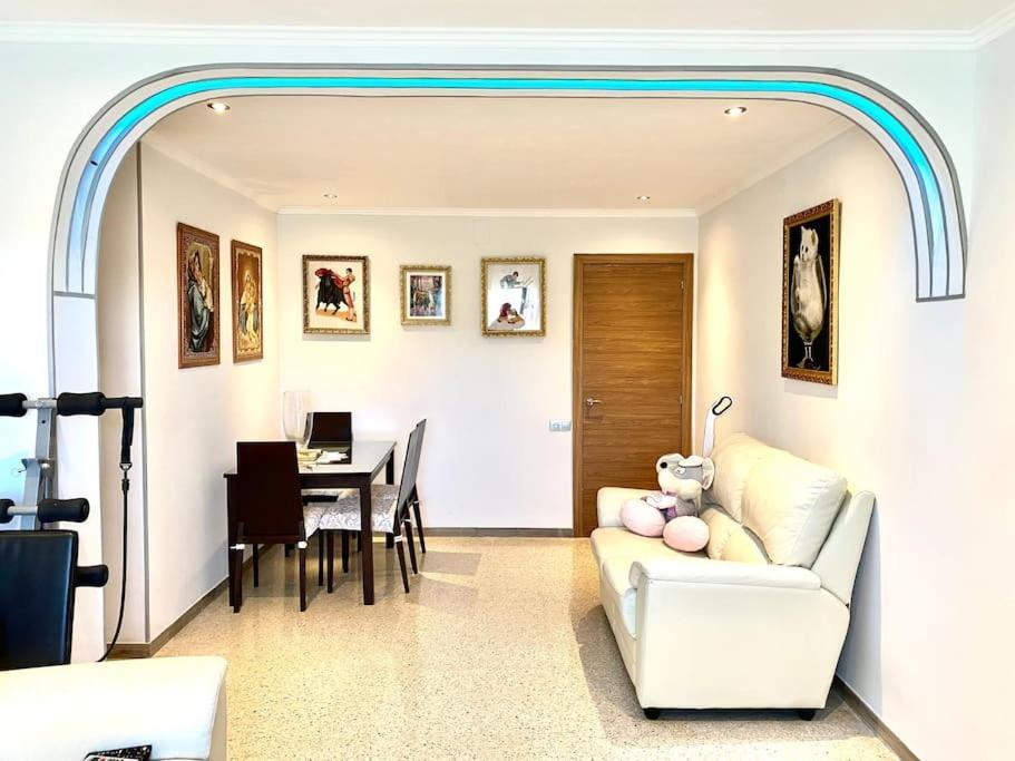 Shared Apartment! Piso Compartido! Общая Квартира! Sevilha Exterior foto